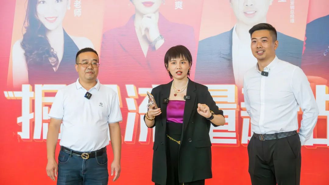 花季传媒视频播放软件×设计师阿爽 | 产品推荐官，教您选好砖(图2)
